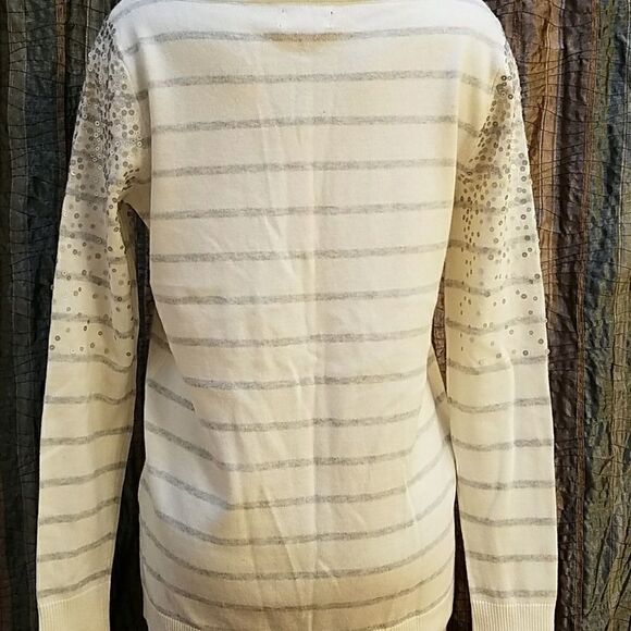 ELLE WHITE AND GRAY STRIPED SEQUINED LIGHTWEIGHT LONG-SLEEVE SWEATER, SIZE SMALL - Picture 3 of 7